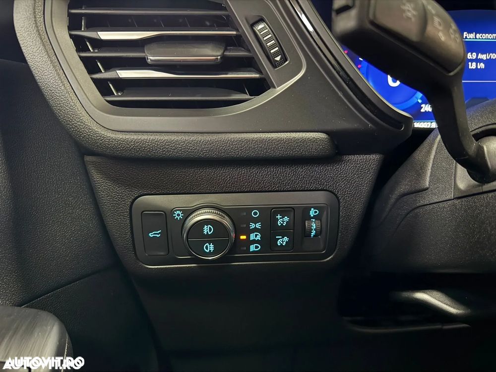 Ford Kuga 2.5 Duratec FHEV ST-LINE X - 29