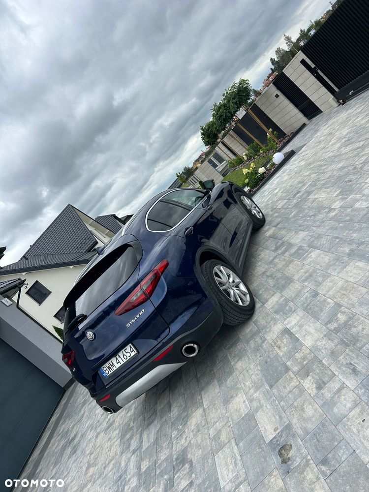 Alfa Romeo Stelvio 2.0 Turbo TI Q4 - 7