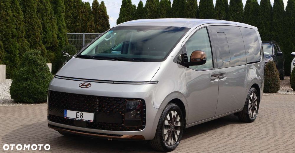 Hyundai Staria - 13