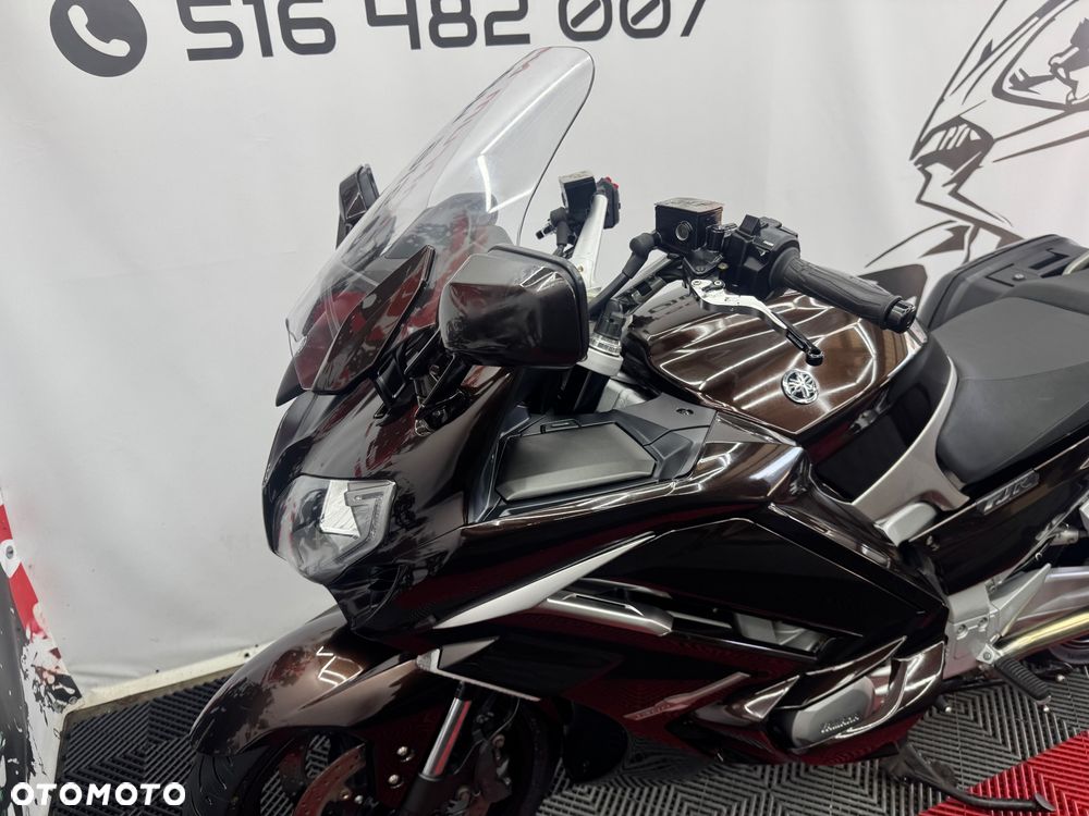 Yamaha FJR - 11