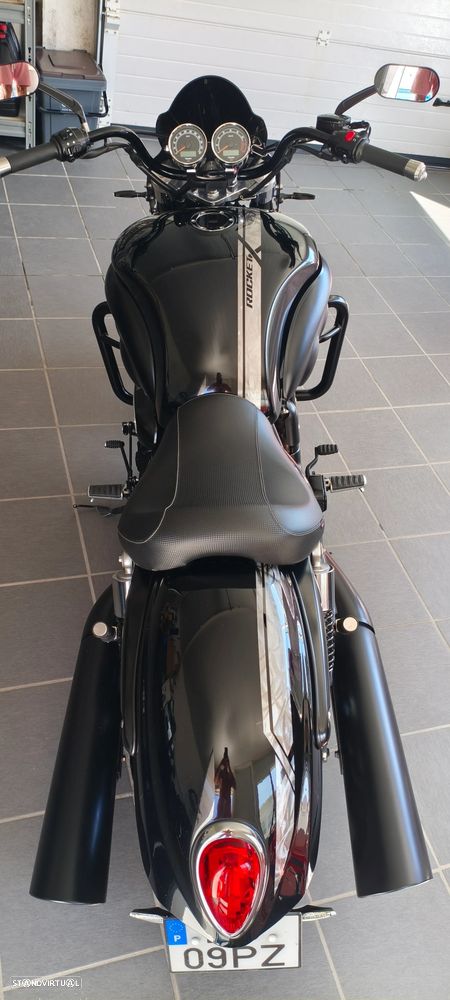Triumph Rocket X - 7