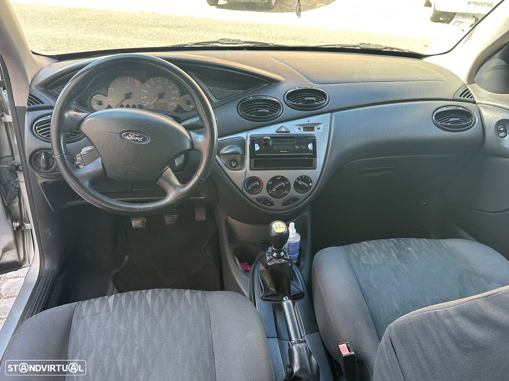 Ford Focus 1.8 TDCi Ghia - 3