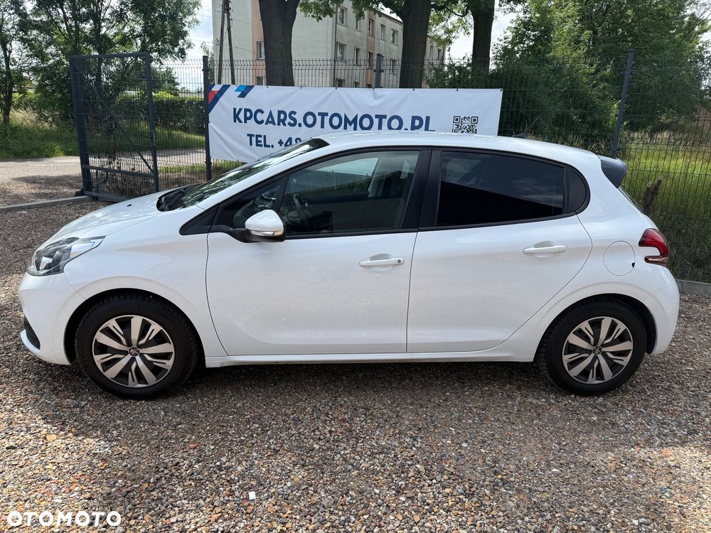 Peugeot 208 - 3