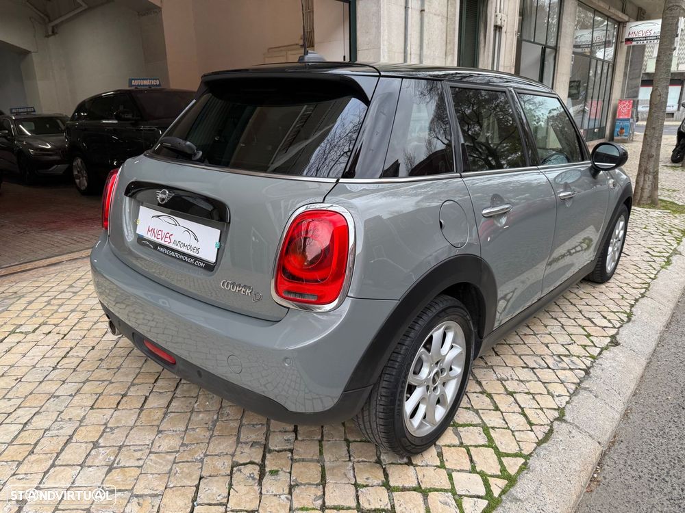 MINI 5 Portas Cooper D - 32