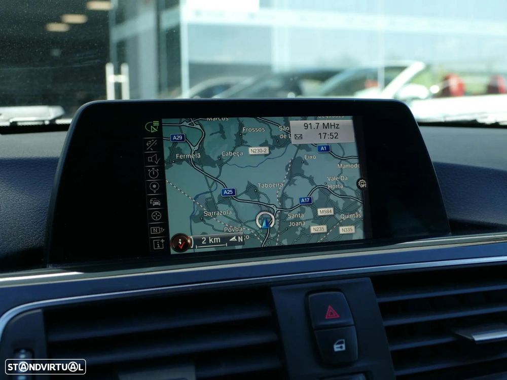 BMW 318 d Line Sport - 23