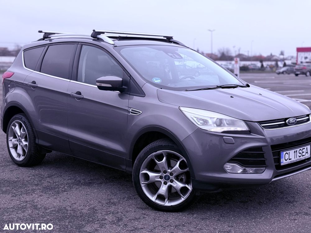 Ford Kuga 2.0 TDCi 4WD Powershift Titanium - 3