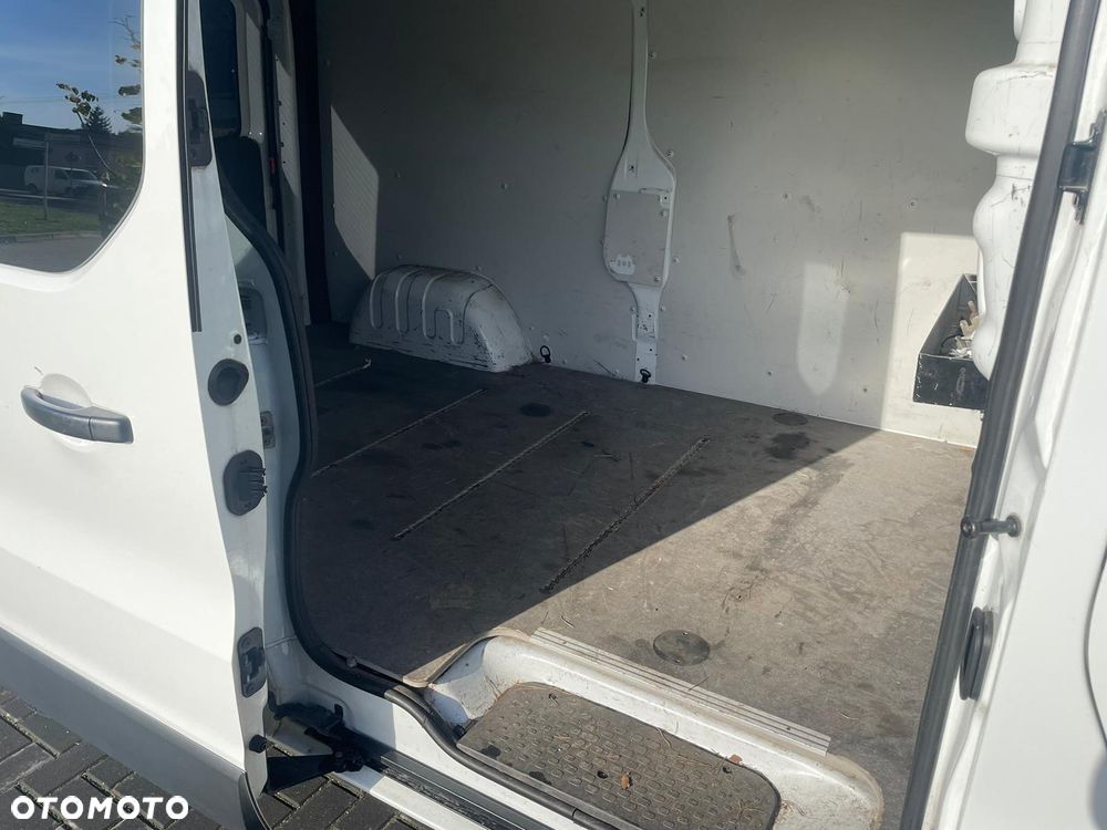Renault Trafic - 13