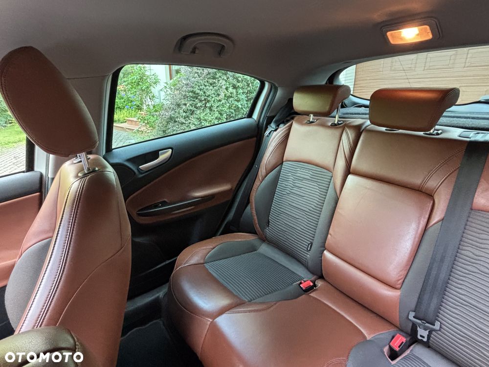 Alfa Romeo Giulietta 1.4 TB MultiAir Exclusive - 11