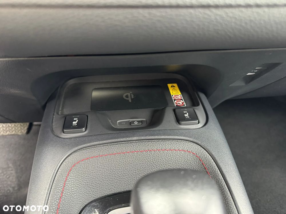 Toyota Corolla 1.8 Hybrid GR Sport Dynamic - 16