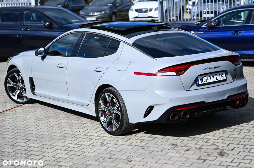 Kia Stinger 3.3 T-GDI V6 GT AWD - 25