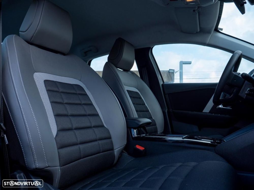 Citroën e-C4 X 54 kWh Autonomia Alargada Plus - 21