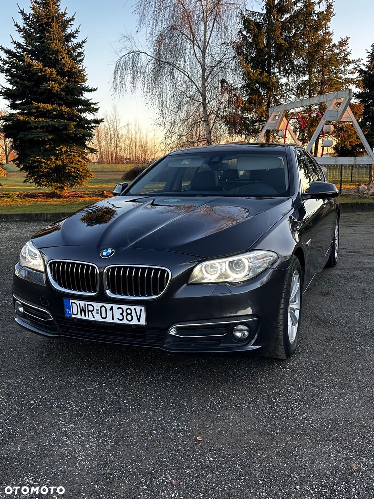 BMW Seria 5 520d Luxury Line - 2