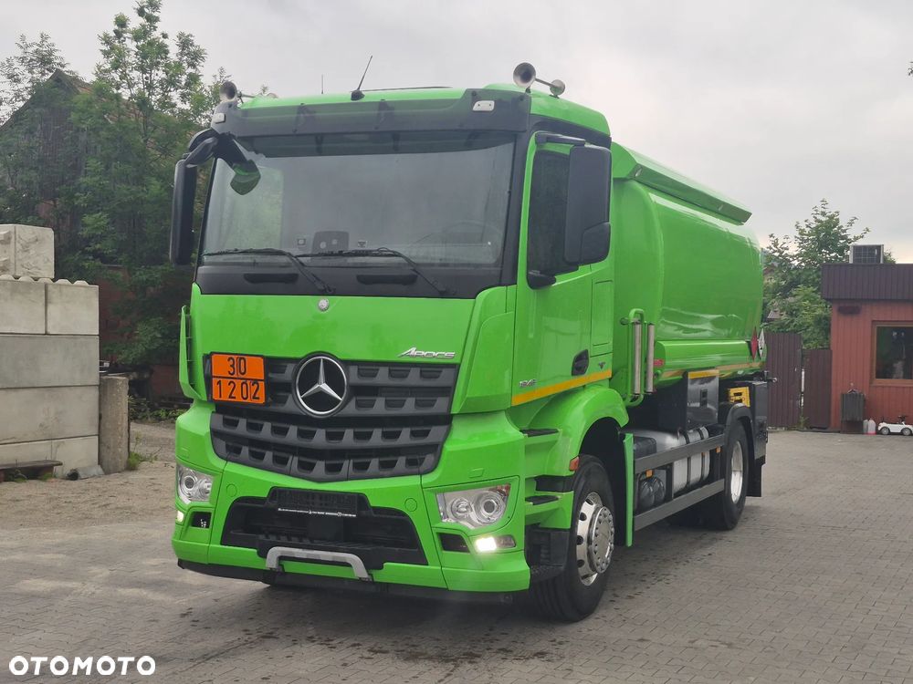 Mercedes-Benz Autocysterna Mercedes AROCS 18450 Oleje / Benzyny AT.FL - 9