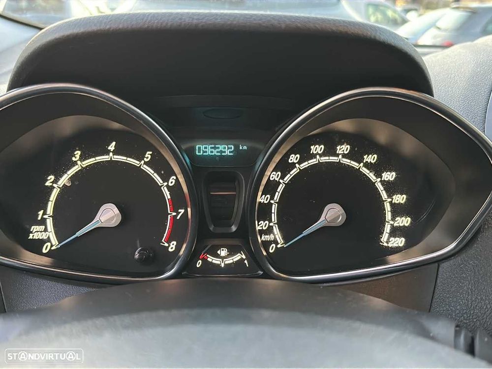 Ford Tourneo Courier 1.0 EcoBoost Titanium - 13