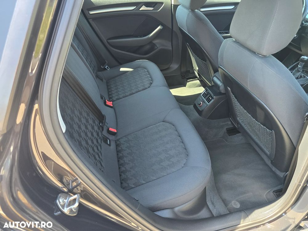 Audi A3 Sportback - 7