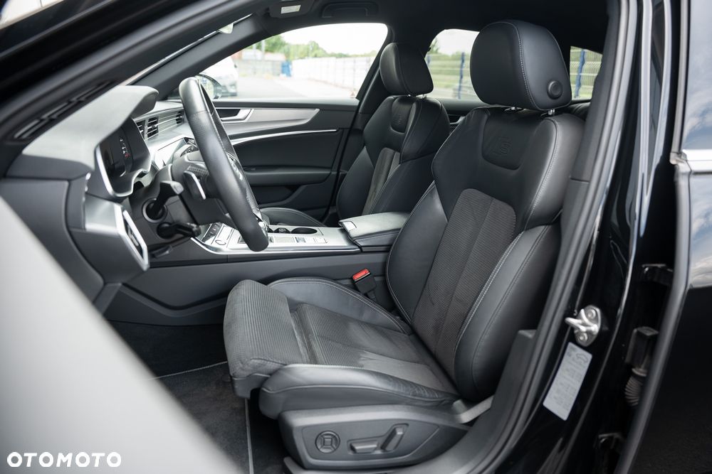 Audi A6 Avant 55 TFSI e quattro S tronic sport - 24