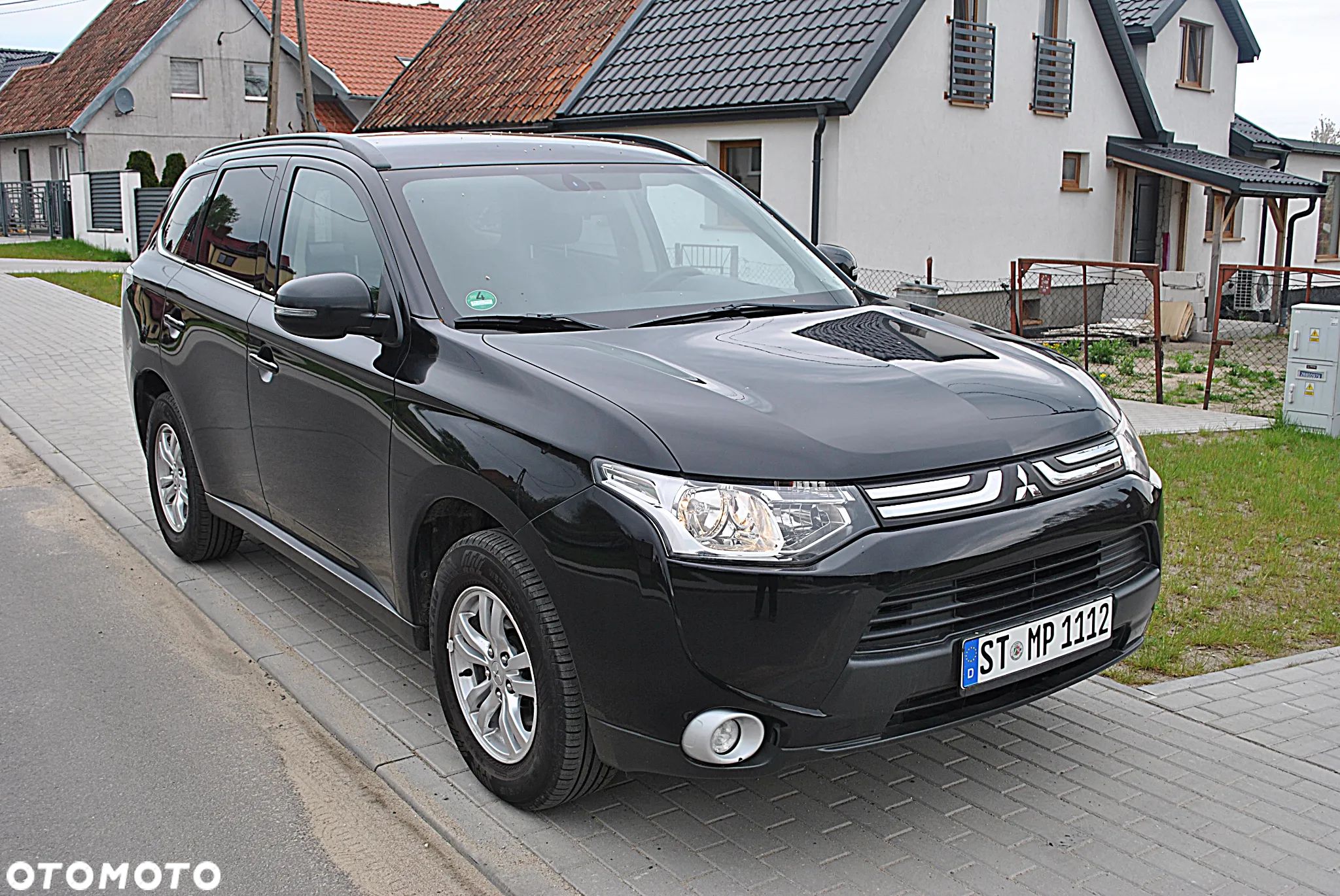 Mitsubishi Outlander 2.2 DID Intense + - 1