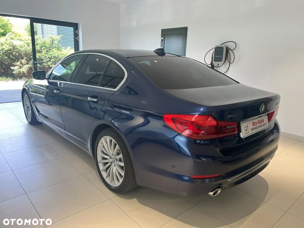 BMW Seria 5 520d xDrive Luxury Line - 6