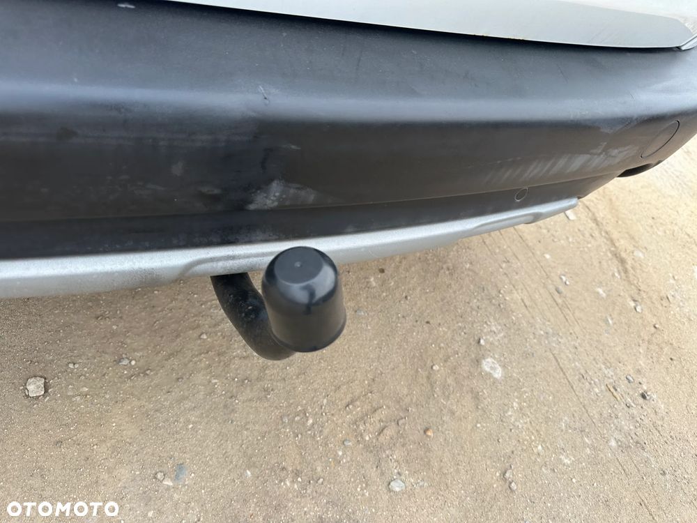 Peugeot 2008 PureTech 110 GPF EAT6 Black Edition - 11