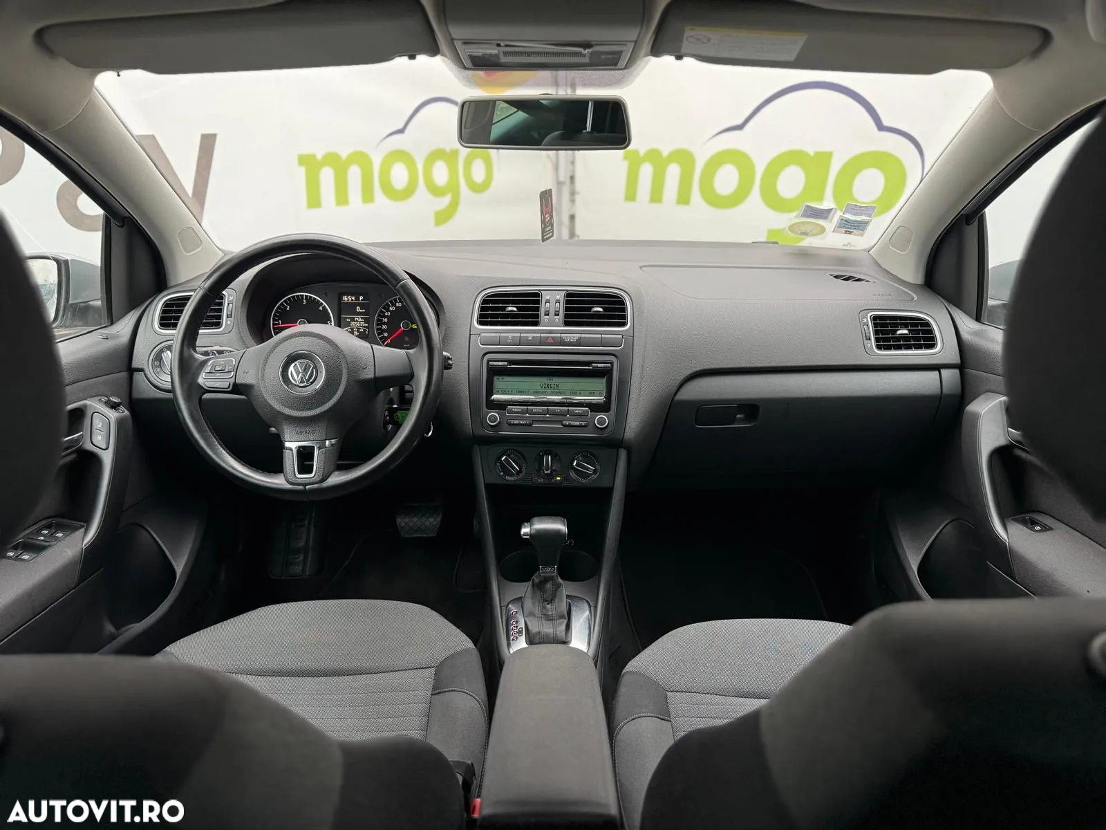 Volkswagen Polo 1.6 TDI DSG Comfortline - 6