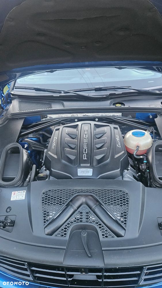 Porsche Macan Turbo PDK - 17