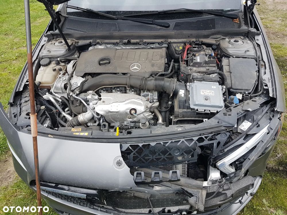 Mercedes-Benz Klasa A 250 4Matic 8G-DCT Special Edition - 2