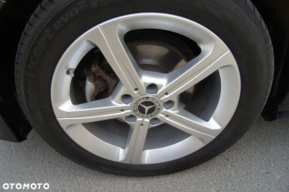 Mercedes-Benz Klasa B 180 CDI (BlueEFFICIENCY) - 25