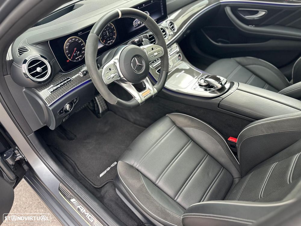 Mercedes-Benz E 63 AMG S 4-Matic+ - 37