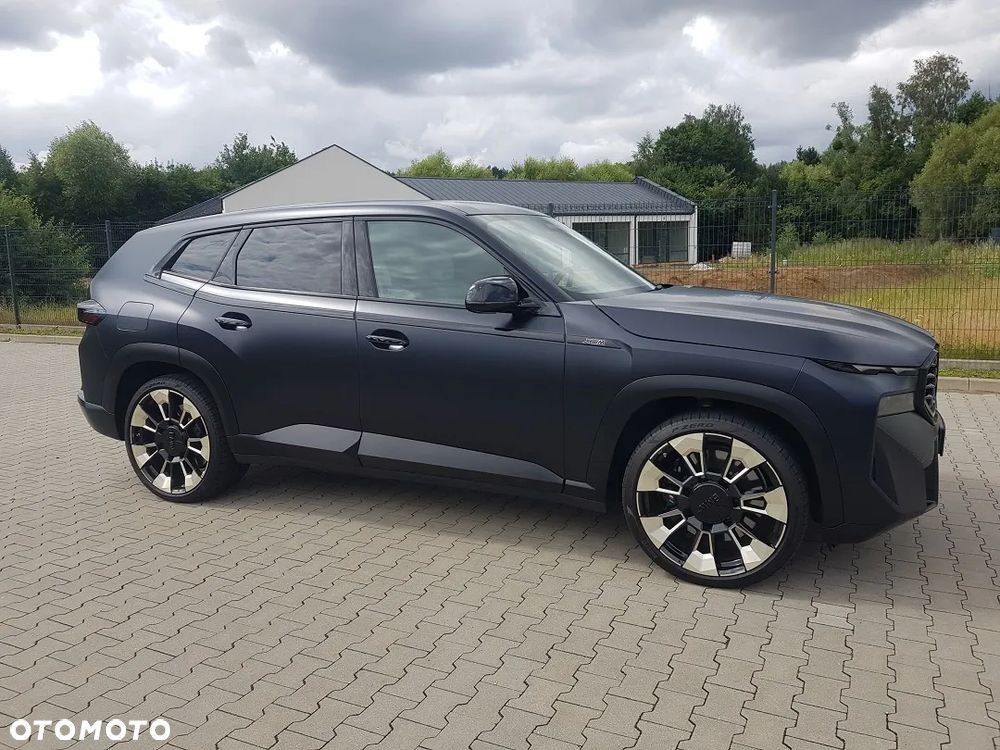 BMW XM - 5