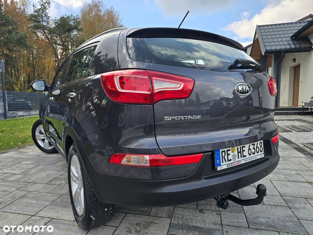 Kia Sportage 2.0 L - 10