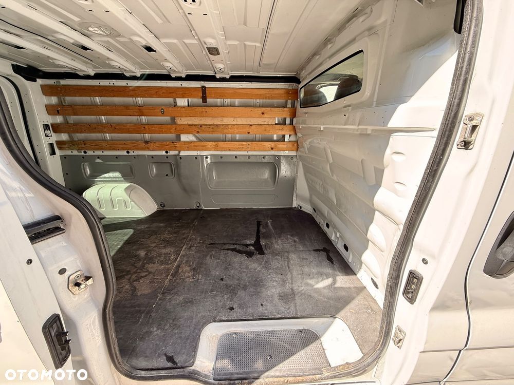 Renault Trafic - 7