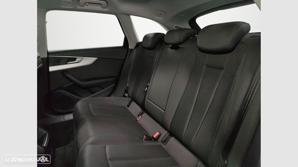 Audi A4 Avant 35 TDI Advanced S tronic - 16