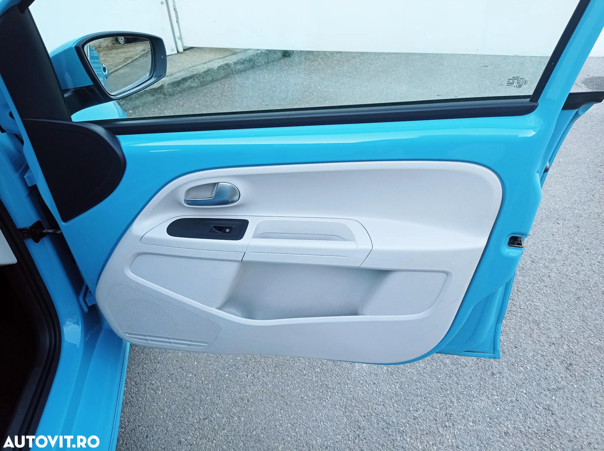 Volkswagen up! e-up! - 18