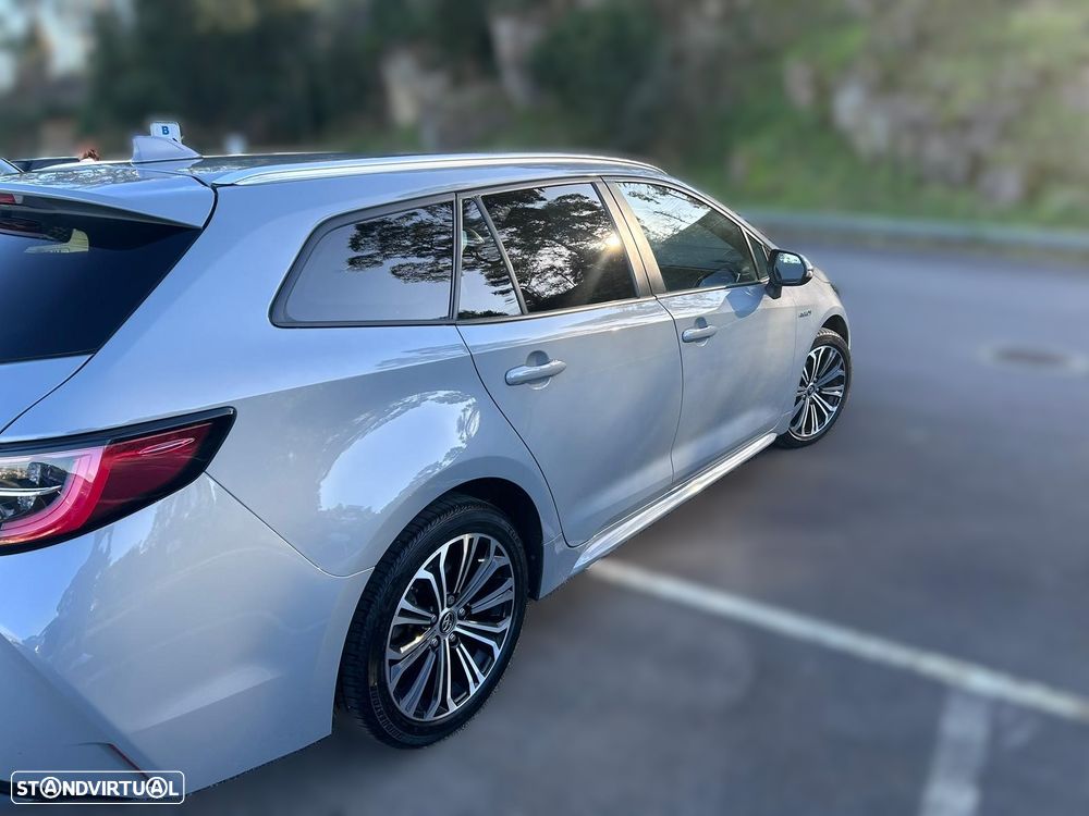 Toyota Corolla Touring Sports - 2