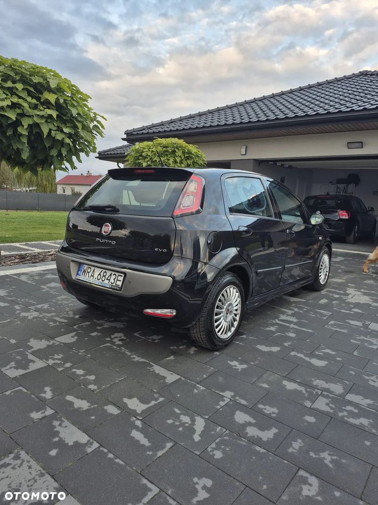 Fiat Punto Evo 2011 photo 3