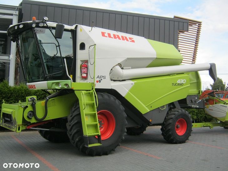 Claas TUCANO 430 APS - 2
