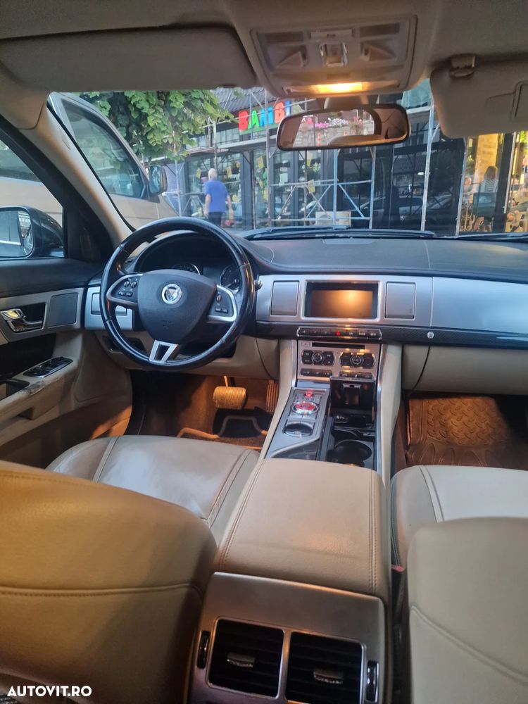 Jaguar XF 3.0 V6 Diesel Luxury - 8