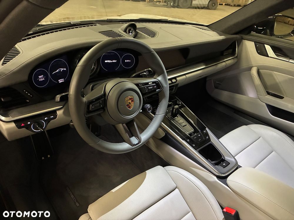 Porsche 911 Turbo - 18
