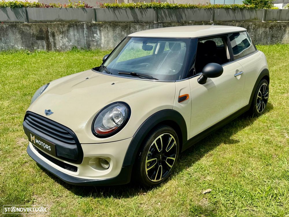 MINI 3 Portas Cooper D - 16