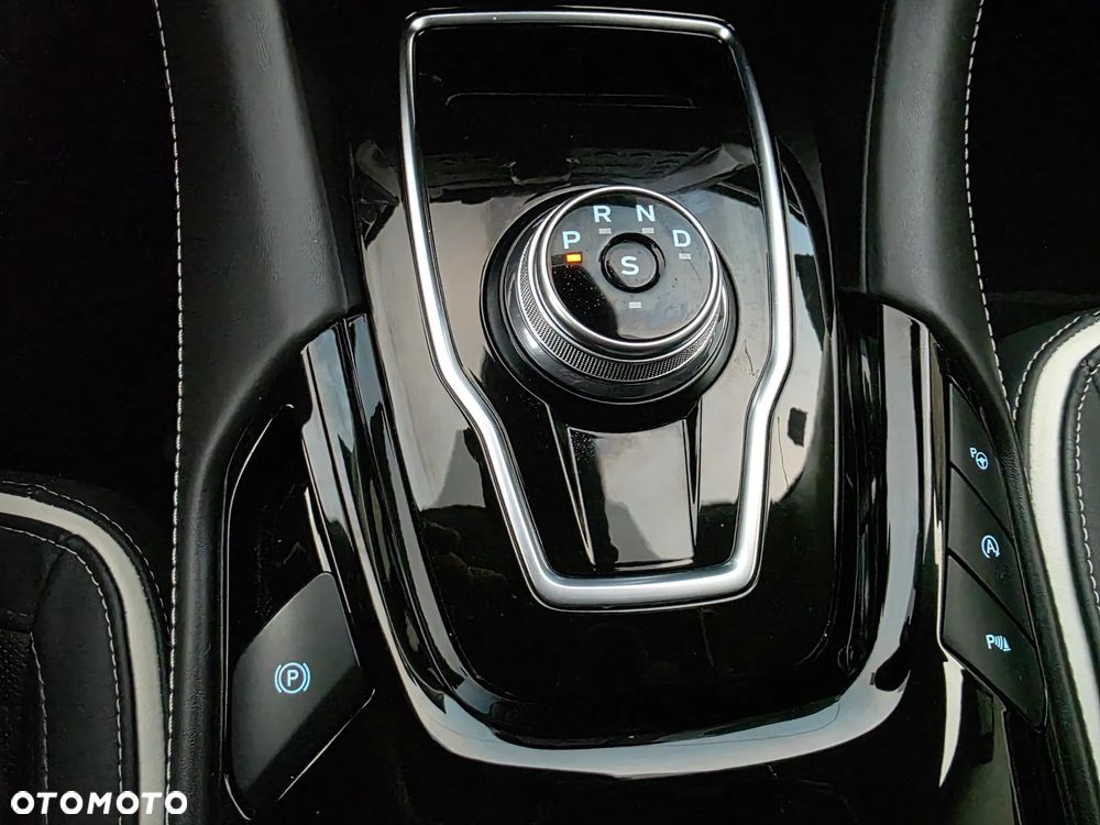 Ford Mondeo 2.0 EcoBlue VIGNALE - 28