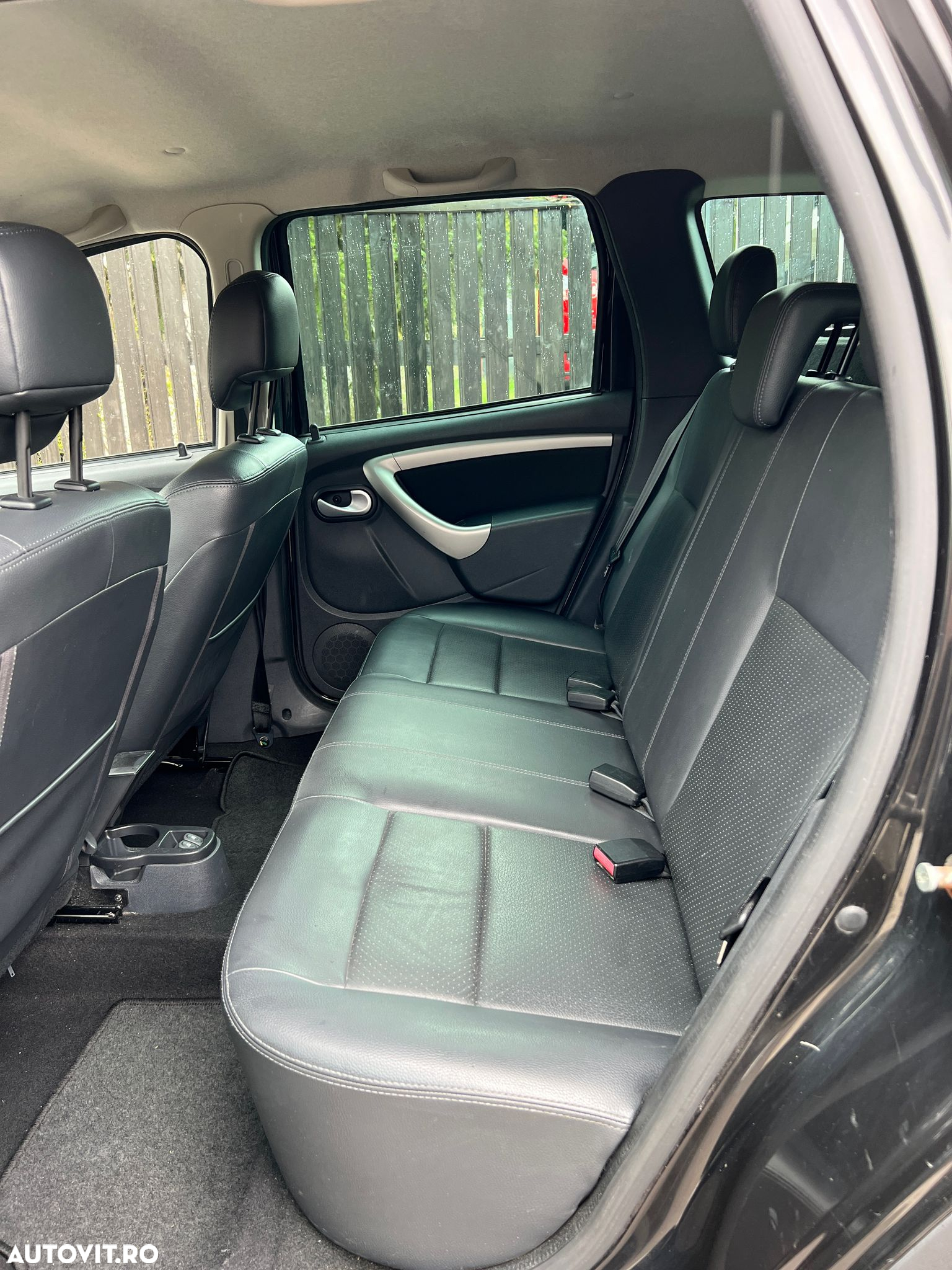 Dacia Duster 1.6 16V 4x2 Destination - 26