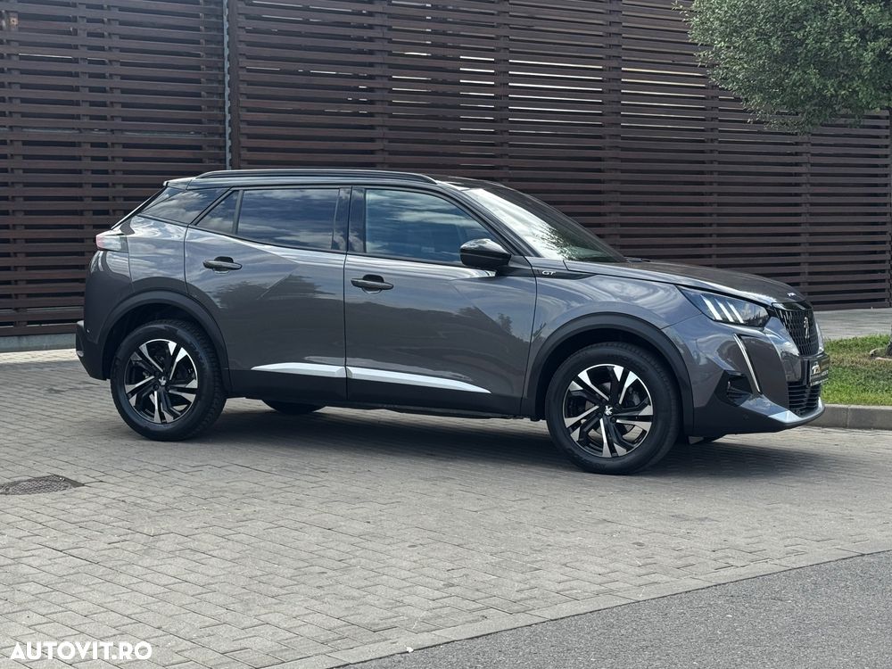 Peugeot 2008 PureTech 130 EAT8 GT - 11