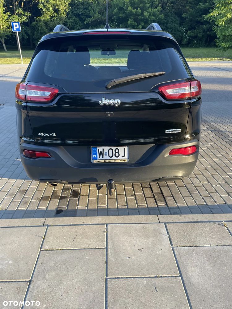 Jeep Cherokee - 3