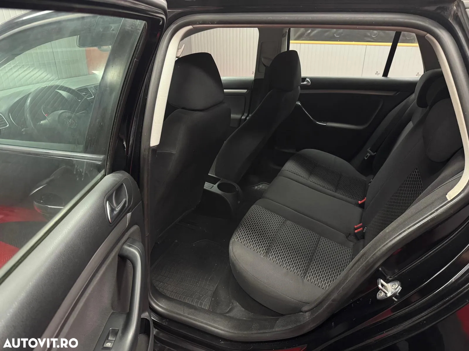 Volkswagen Golf - 14