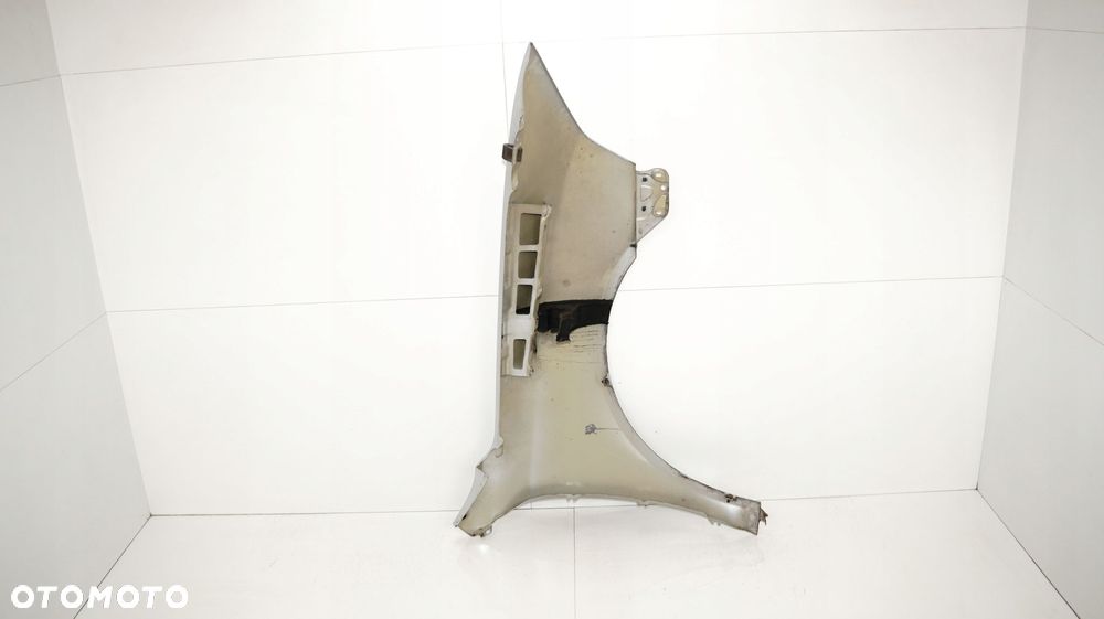 BŁOTNIK LEWY PRZÓD SKODA OCTAVIA II LIFT 08-13R LA7W - 10