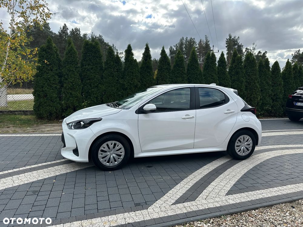 Toyota Yaris 2023 photo 4