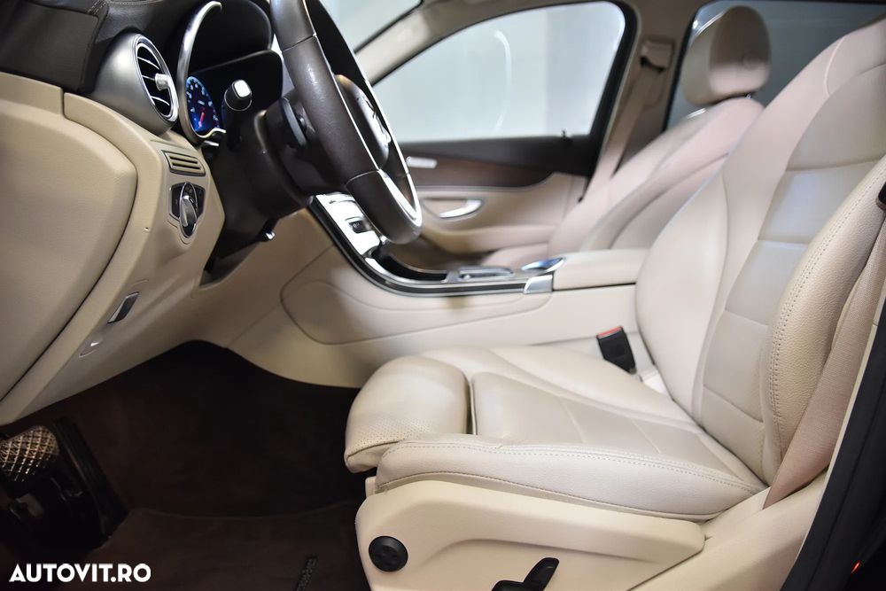 Mercedes-Benz GLC 200 4MATIC MHEV - 25