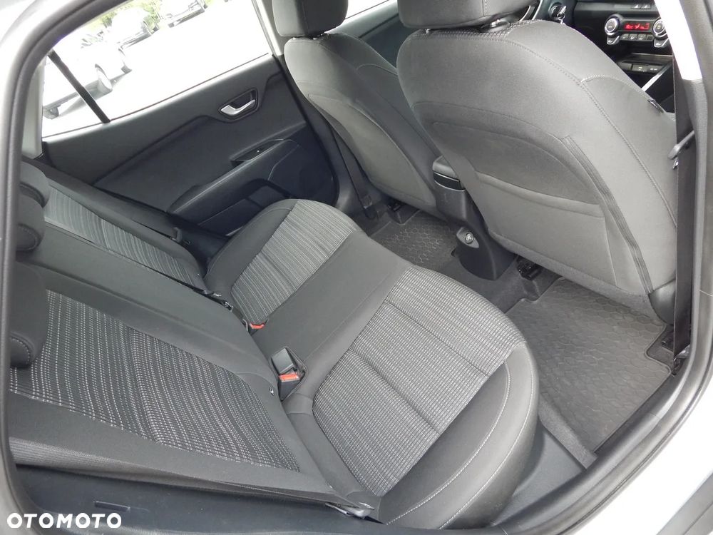 Kia Stonic 1.0 T-GDI L DCT - 12