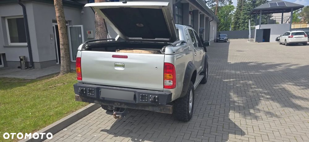 Toyota Hilux - 6