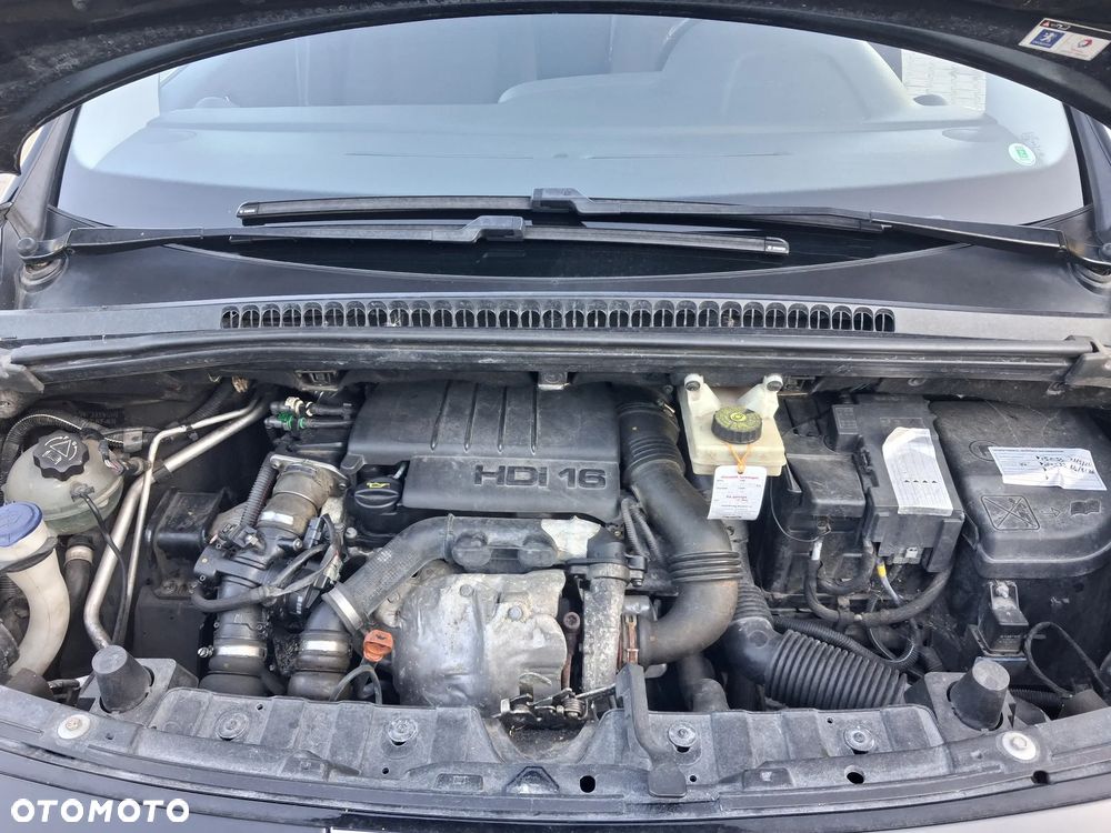 Peugeot 3008 1.6 HDi Premium - 31